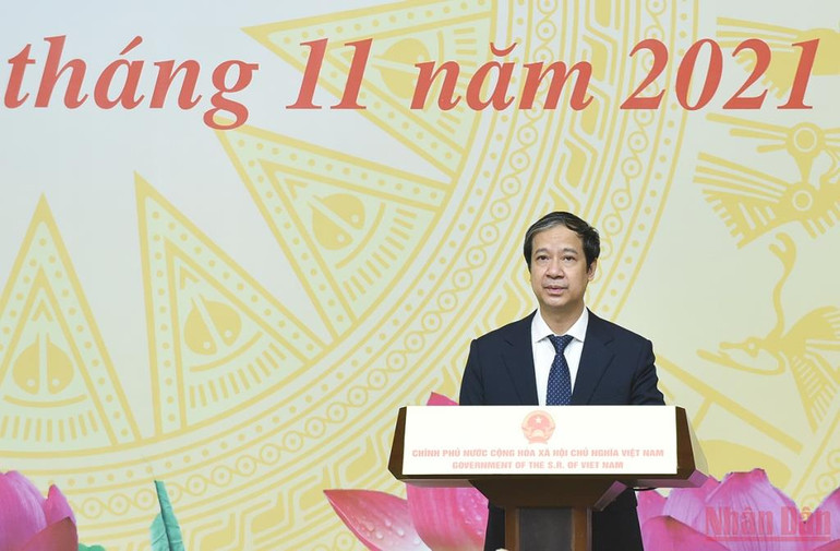 Thủ tướng Phạm Minh Chính gặp mặt đại diện nhà giáo, cán bộ quản lý giáo dục tiêu biểu -0