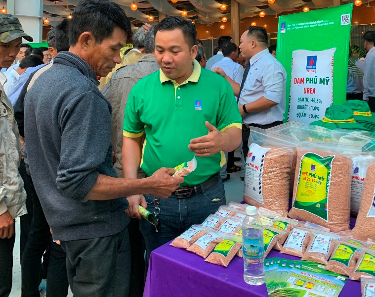 Phân bón Phú Mỹ chung tay phát triển vùng mía nguyên liệu -0