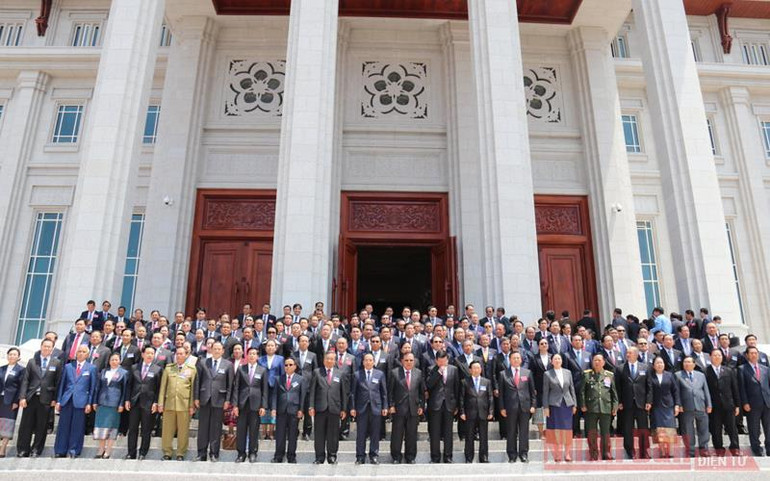 Khai mạc trọng thể kỳ họp thứ nhất Quốc hội Lào khóa IX -0