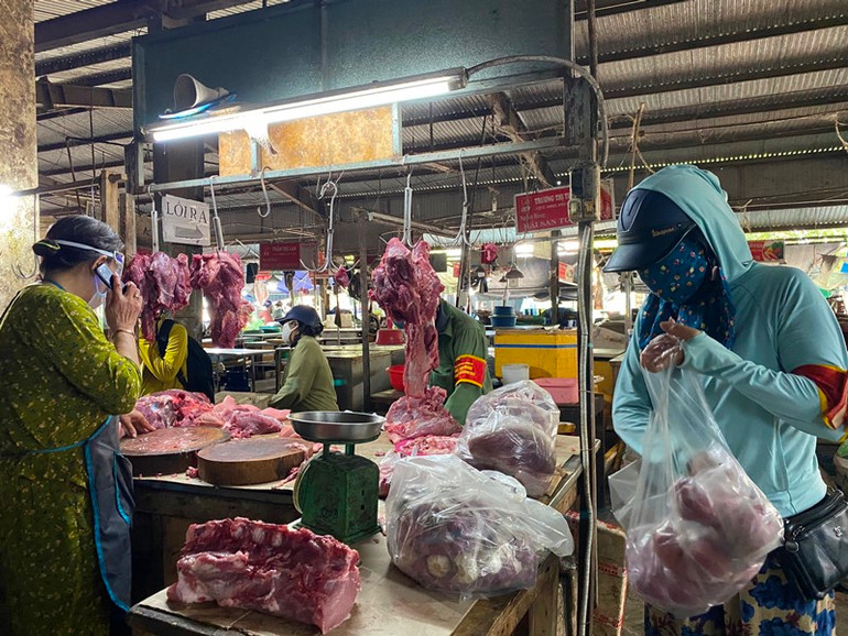 Đà Nẵng mở lại một số chợ truyền thống, phòng dịch nghiêm ngặt -0