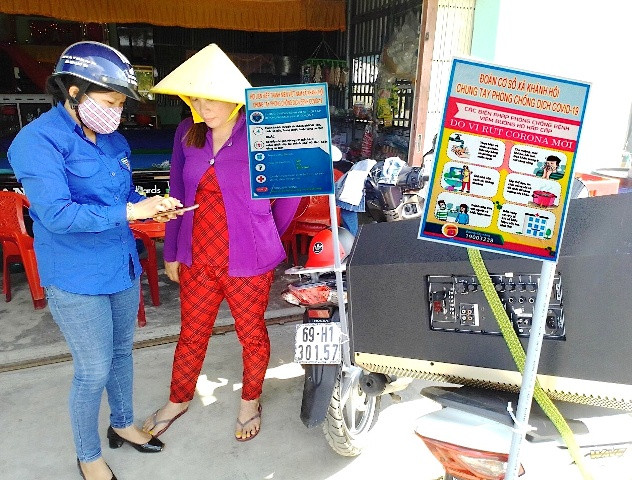 Những tấm lòng sẻ chia trong đại dịch Covid-19 ảnh 1