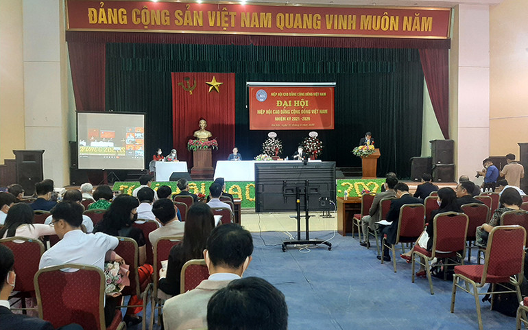 Đề xuất tiếp tục duy trì mô hình trường “Cao đẳng cộng đồng” -0