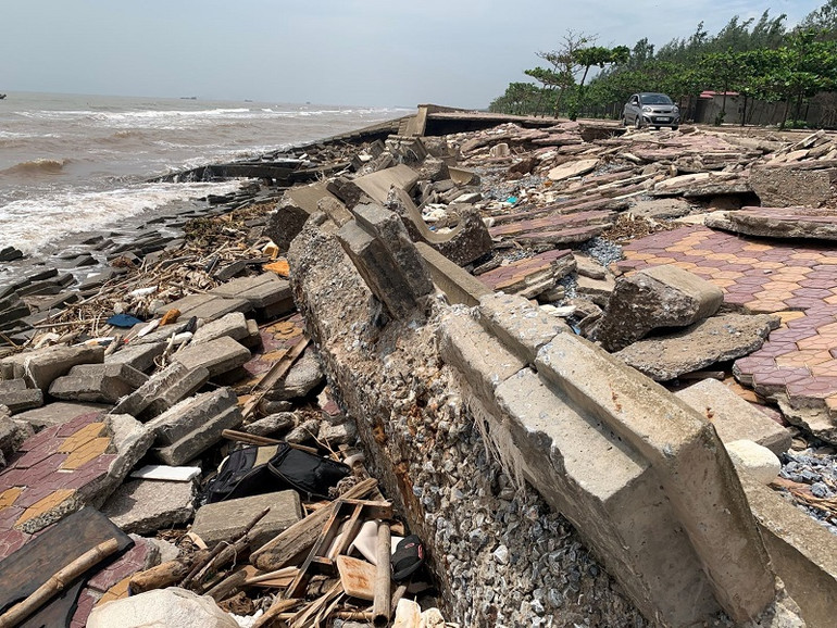 Nam Định: Sập, vỡ nghiêm trọng bờ kè khu sinh thái Rạng Đông -0