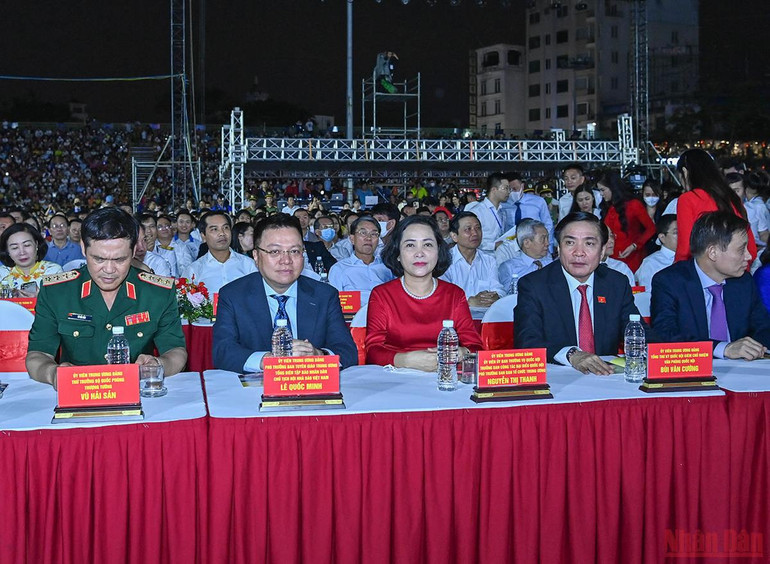 Khai mạc Lễ hội Hoa Phượng Đỏ - Hải Phòng năm 2022 -3