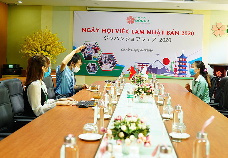 Gần 300 sinh viên Đà Nẵng được tiếp nhận làm việc tại Nhật Bản -0