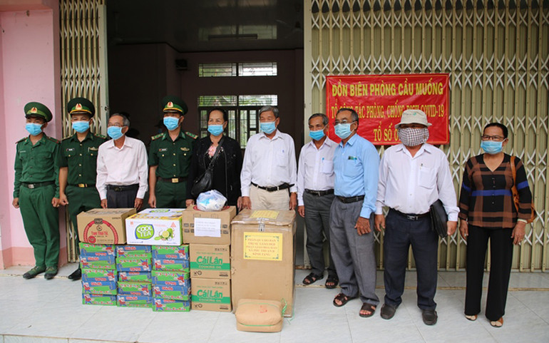 Thăm, động viên lực lượng làm nhiệm vụ phòng, chống dịch Covid-19 -0