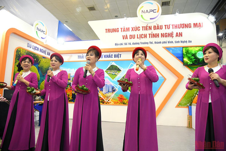 Khai mạc hội chợ VITM Hanoi 2022: Kết nối phục hồi du lịch -0