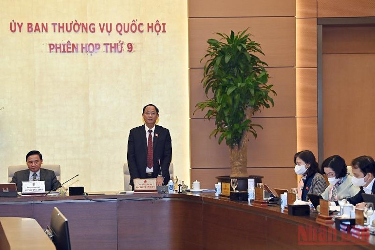 Phó Chủ tịch Quốc hội Trần Quang Phương điều hành nội dung phiên họp. (Ảnh Duy Linh) Đề nghị sớm ban hành Chương trình tổng thể phòng, chống dịch giai đoạn 2022-2023 -0