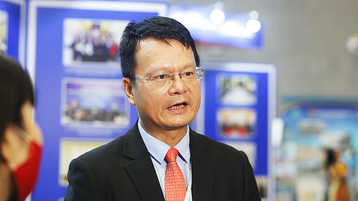 Xây dựng nền ngoại giao hiện đại, đậm đà bản sắc dân tộc -0