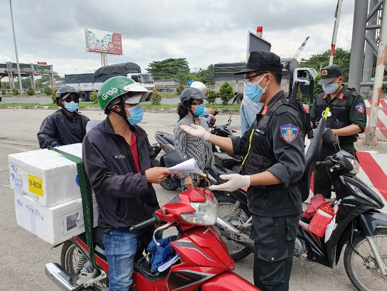 Ngày đầu tiên thực hiện giãn cách theo Chỉ thị 16 ở Đồng Nai -0