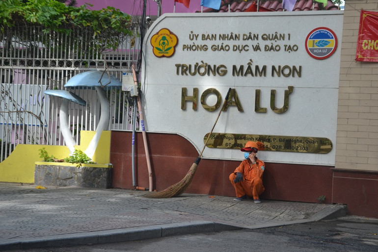 TP Hồ Chí Minh ngày đầu giãn cách xã hội theo Chỉ thị 16 -0