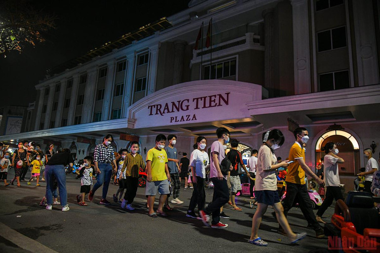 Giờ Trái Đất năm 2022: Tắt đèn - cùng hành động, 'bật sáng' tương lai -0