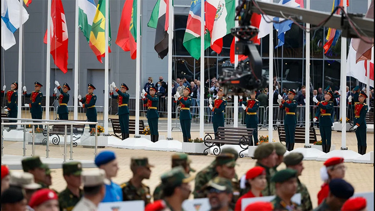 Tổng thống Nga Vladimir Putin dự lễ khai mạc Army Games 2021 và diễn đàn Army-2021 -0