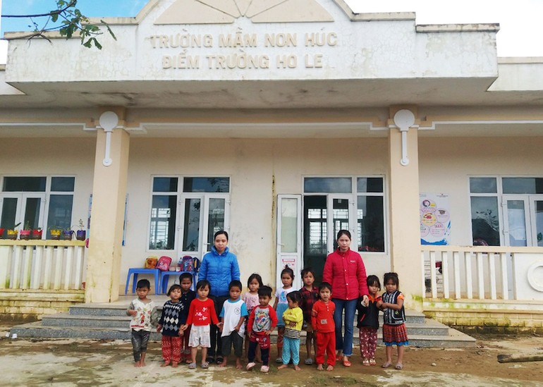 Những cô giáo ngược núi dạy chữ -0