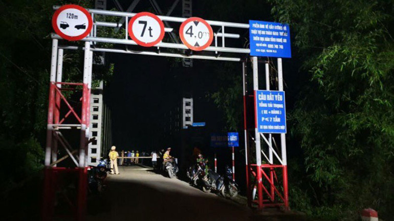 Điều tra, xử lý vụ xe ô-tô lao xuống sông Giăng làm năm người chết -0