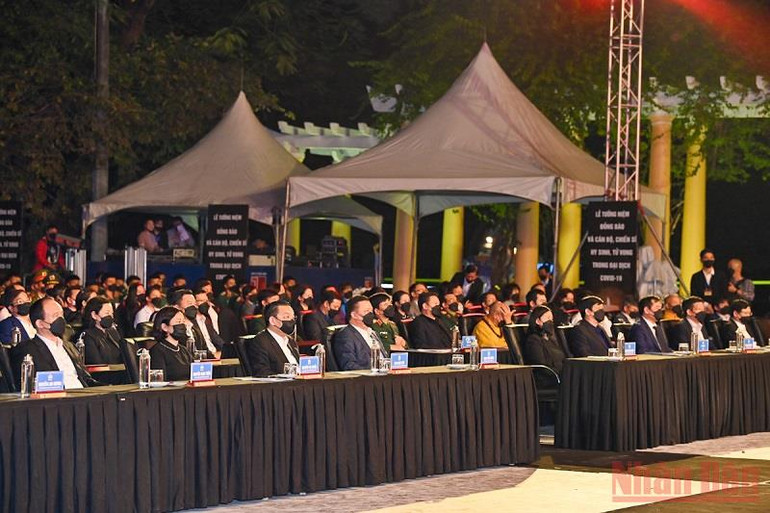 Lễ tưởng niệm đồng bào tử vong và cán bộ, chiến sĩ hy sinh trong dịch Covid-19 -0