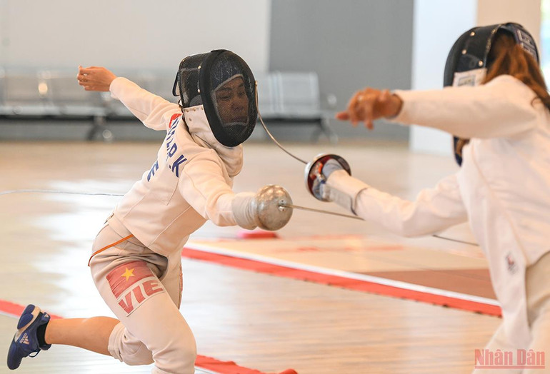 Một ngày của đội tuyển đấu kiếm Việt Nam -0