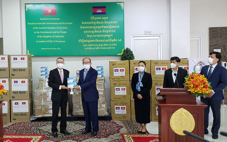 Campuchia mong muốn cùng Việt Nam tăng cường kiểm soát dịch Covid-19 -0