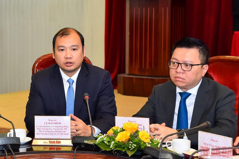 Hình ảnh: Họp báo phát động Giải thưởng toàn quốc về thông tin đối ngoại lần thứ VIII và ra mắt cuốn sách “Rạng danh Tổ quốc, Cơ đồ Việt Nam - Dấu ấn 2021” -0