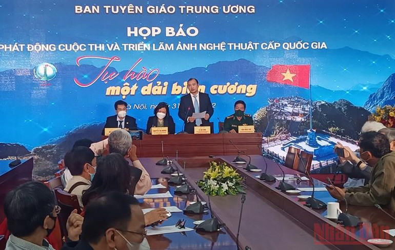 Họp báo phát động Cuộc thi và Triển lãm ảnh nghệ thuật cấp quốc gia lần thứ hai với chủ đề “Tự hào một dải biên cương năm 2022”. (Ảnh: ĐĂNG KHOA) Khai mạc Triển lãm thực tế ảo “Tự hào một dải biên cương” -0