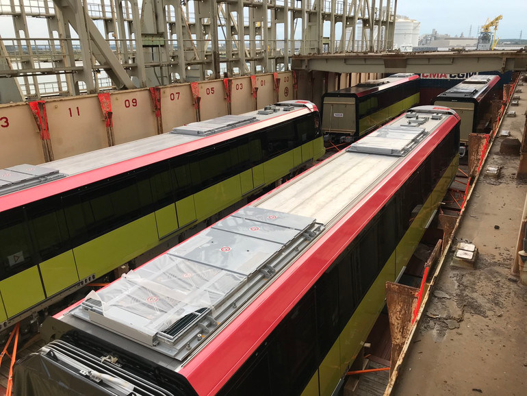 Cận cảnh đoàn tàu Nhổn – ga Hà Nội đang trên đường về Việt Nam -0