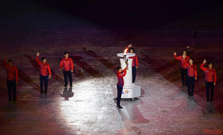 (Ảnh: Trần Hải) Những hình ảnh ấn tượng trong Lễ khai mạc SEA Games 31 -0