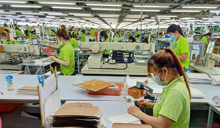 Công ty TNHH một thành viên CY Vina, khu công nghiệp Long Đức, thành phố Trà Vinh đã xuất khẩu vượt chỉ tiêu mặt hàng túi xách năm 2021. Trà Vinh tích cực hỗ trợ doanh nghiệp phát triển nhanh và bền vững -0
