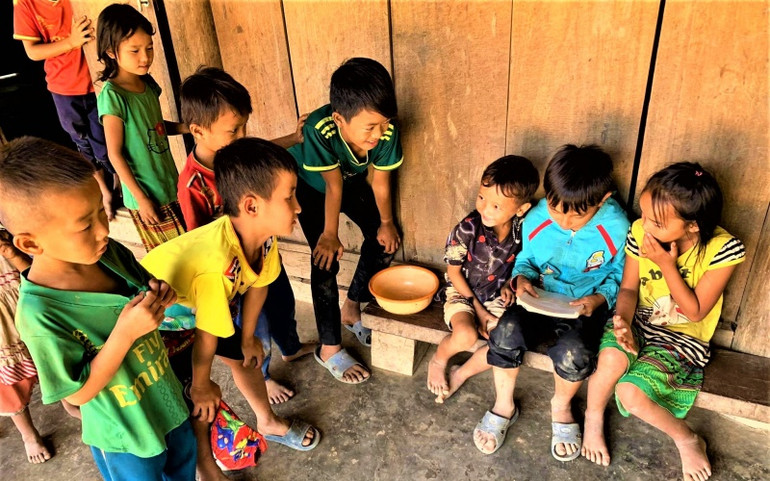 Những đứa trẻ ở xã vùng sâu Cư Pui trước thềm năm học mới. IMG_0044-1599189958829.jpg