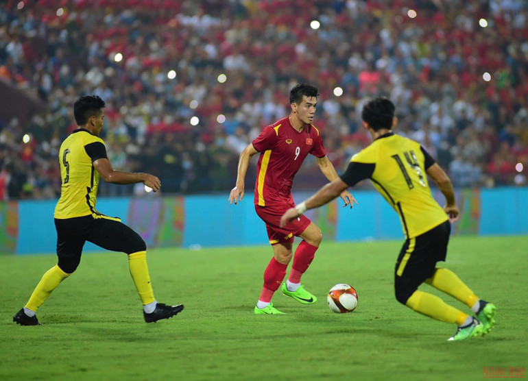 (Ảnh: Trần Hải) (Hiệp 2) U23 Việt Nam 0-0 U23 Malaysia: Chờ bàn mở tỷ số -0