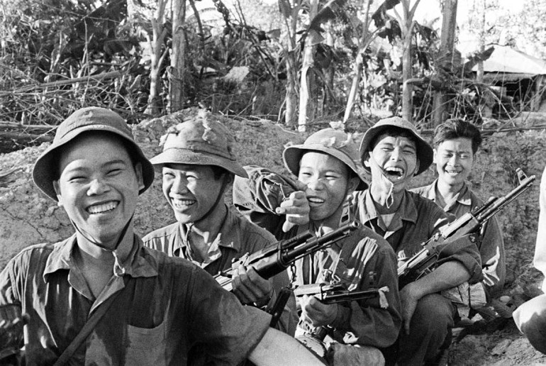 Nụ cười của những người chiến thắng ở Thành cổ Quảng Trị, năm 1972. Đất thép Quảng Trị qua hồi ức phóng viên chiến trường (tiếp theo) -0