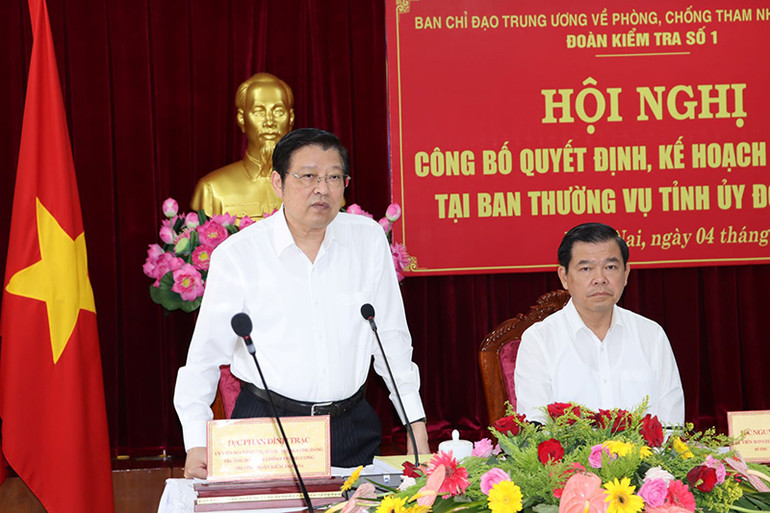 Đồng chí Phan Đình Trạc phát biểu tại buổi làm việc. Triển khai kiểm tra phòng, chống tham nhũng, tiêu cực tại Đồng Nai -0
