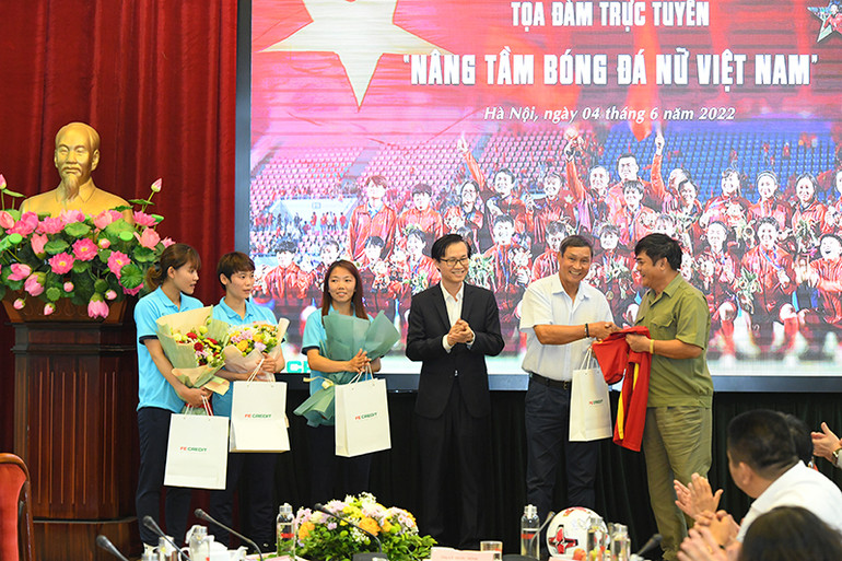 Tọa đàm trực tuyến Nâng tầm bóng đá nữ Việt Nam -0