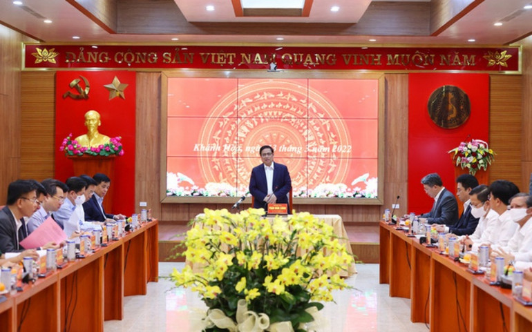 Triển khai thật tốt Nghị quyết của Bộ Chính trị về phát triển Khánh Hòa -0