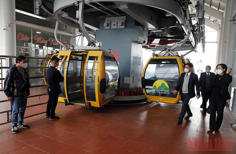 Chùa Hương trước ngày đón khách chính thức -5