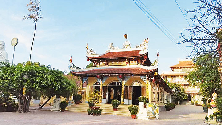 Chùa Thanh Sơn là mái ấm của nhiều trẻ mồ côi, không nơi nương tựa. Ngôi chùa ríu rít tiếng trẻ -0