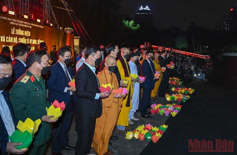 Hoạt động tưởng niệm diễn ra tại nhiều địa điểm -0