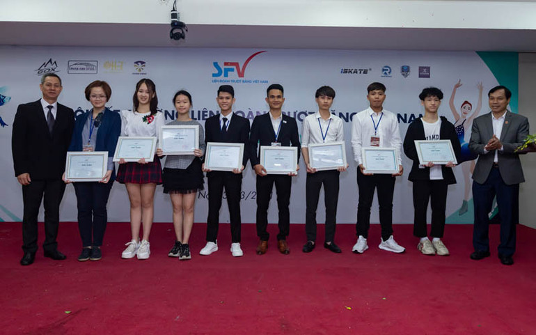 Đưa trượt băng nghệ thuật, roller và bowling vào thi đấu quốc gia -0