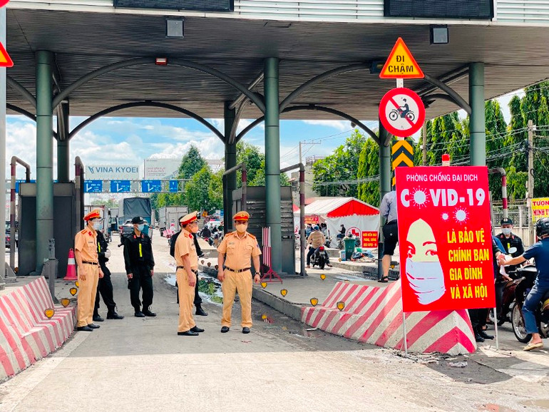 Ngày đầu tiên thực hiện giãn cách theo Chỉ thị 16 ở Đồng Nai -0