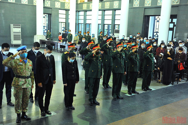 Thương tiếc Trung tá Đỗ Anh - sỹ quan gìn giữ hòa bình hy sinh khi làm nhiệm vụ nhân đạo quốc tế -0