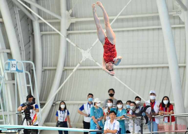 Ngô Phương Mai mở hàng huy chương cho Đoàn Thể thao Việt Nam -1
