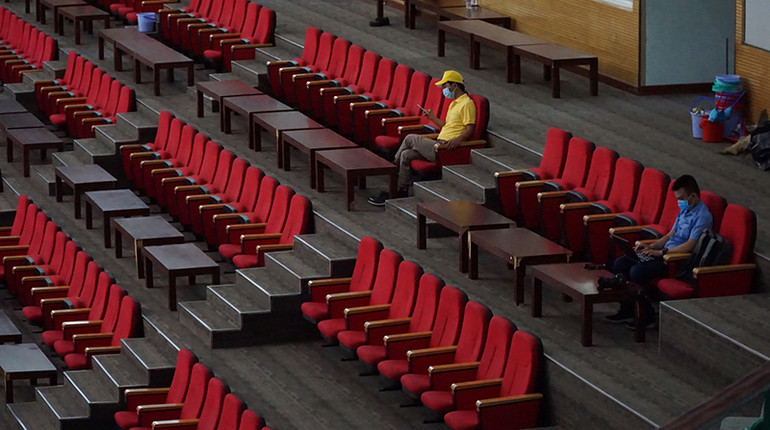 Bệnh viện dã chiến tại Cung thể thao Tiên Sơn sẵn sàng hoạt động -0