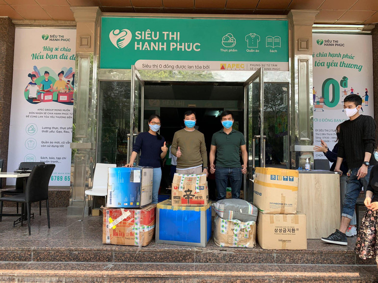 Ca khúc “Ghen Cô Vy” giành giải Nhất tại lễ trao giải “Việt Nam - Những ngày không quên” -0