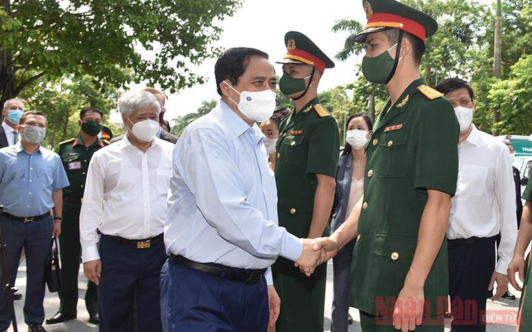 Quyết tâm trên dưới một lòng, thực hiện thành công Chiến dịch tiêm chủng vaccine phòng Covid-19 toàn quốc -0