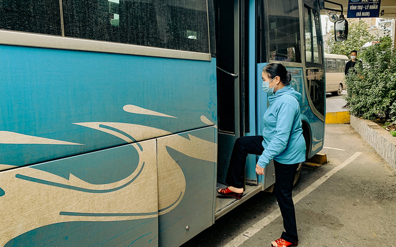 Bến xe đìu hiu ngày giáp Tết Dương lịch -1