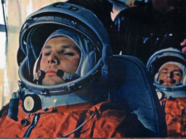 Những bức ảnh hiếm về Yuri Gagarin - nhà du hành vũ trụ đầu tiên trên thế giới -0
