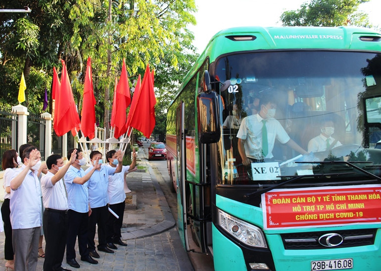 Gần 60 nhân viên y tế Thanh Hóa tình nguyện vào TP Hồ Chí Minh chống dịch -0