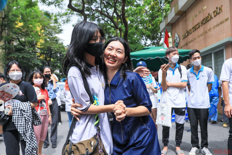 Thí sinh Hà Nội hoàn thành môn thi đầu tiên Ngữ văn -0