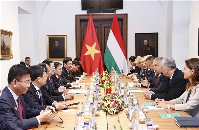 Toàn cảnh cuộc hội kiến giữa Chủ tịch Quốc hội Vương Đình Huệ và Thủ tướng Hungary Viktor Orbán. qh_toancanh-1656482758880.jpeg