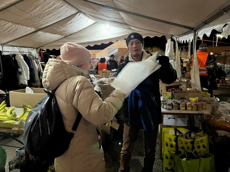 Tình nguyện viên ở biên giới Ukraine: “Vì chúng ta là đồng bào” -0