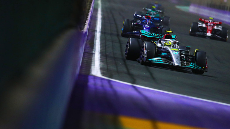 Kịch tính đến những giây cuối cùng -0